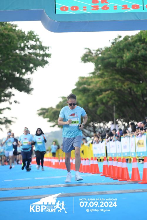 Race photo from KBP City Run 2024