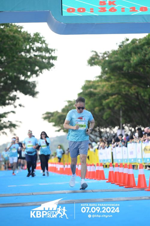 Race photo from KBP City Run 2024
