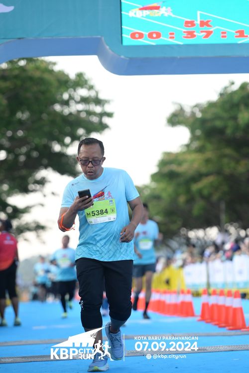 Race photo from KBP City Run 2024