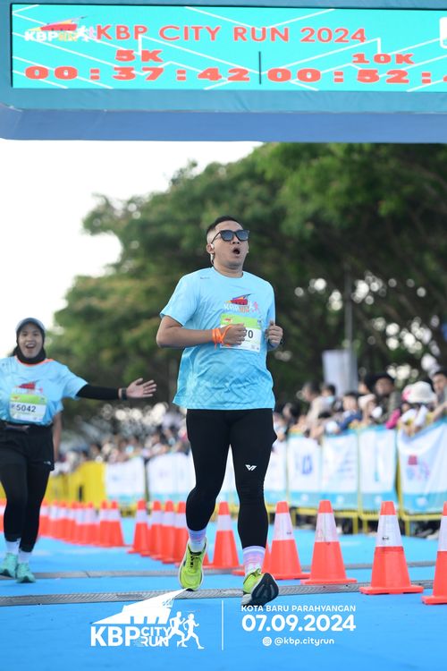 Race photo from KBP City Run 2024