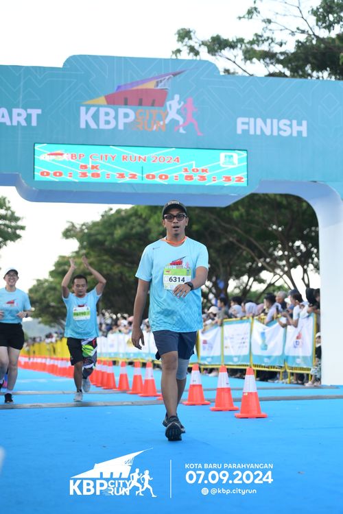 Race photo from KBP City Run 2024