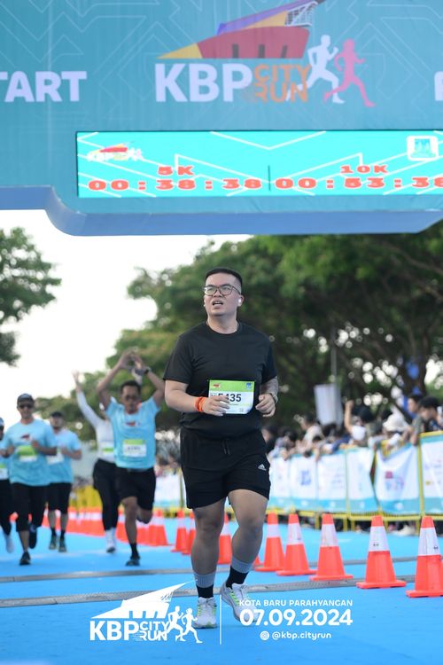 Race photo from KBP City Run 2024