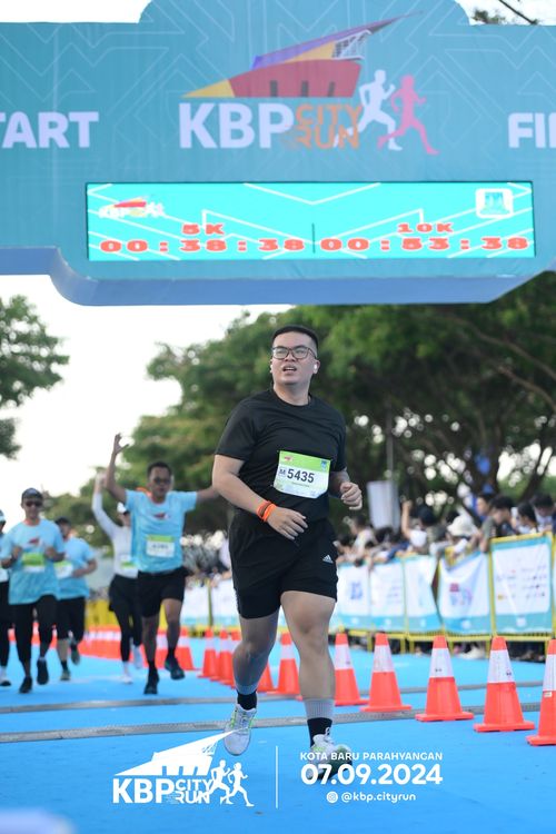 Race photo from KBP City Run 2024