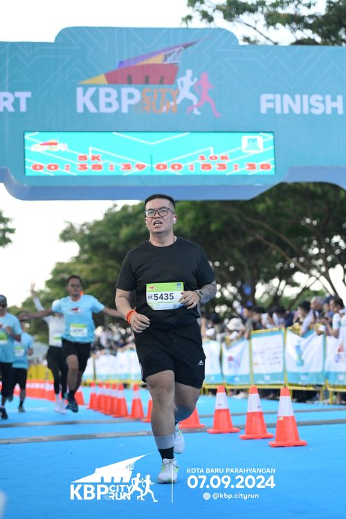 Race photo from KBP City Run 2024