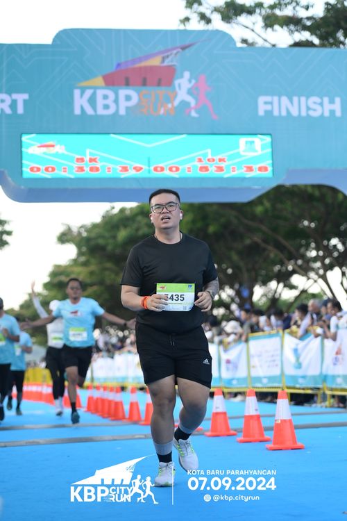 Race photo from KBP City Run 2024