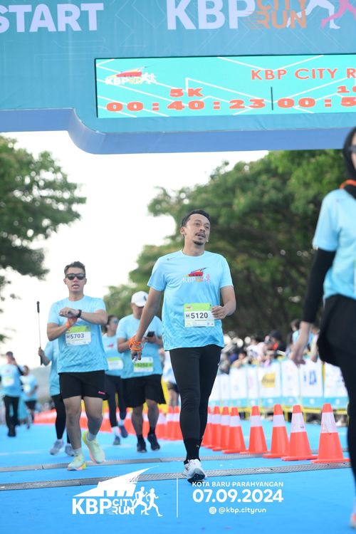 Race photo from KBP City Run 2024