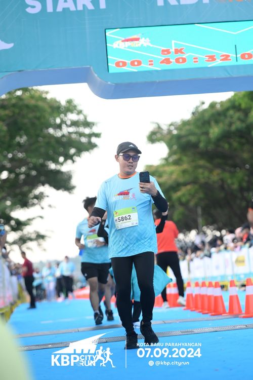 Race photo from KBP City Run 2024