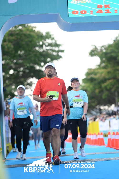 Race photo from KBP City Run 2024
