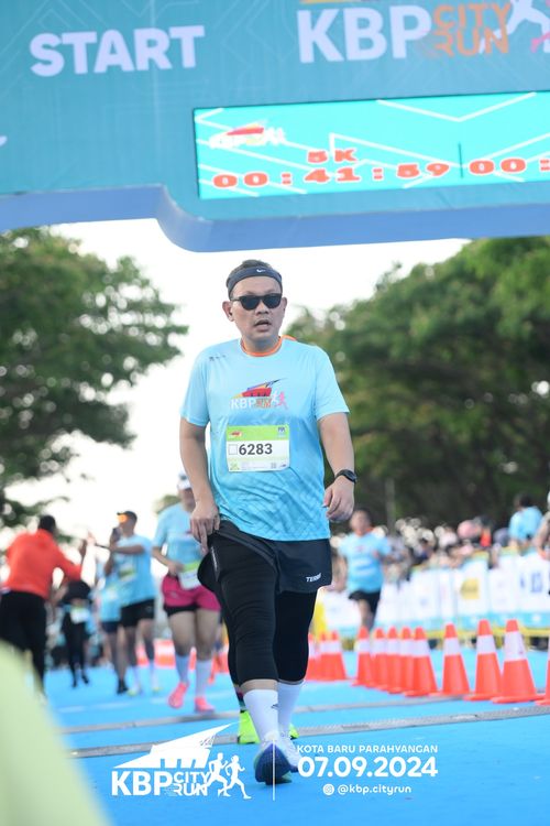 Race photo from KBP City Run 2024