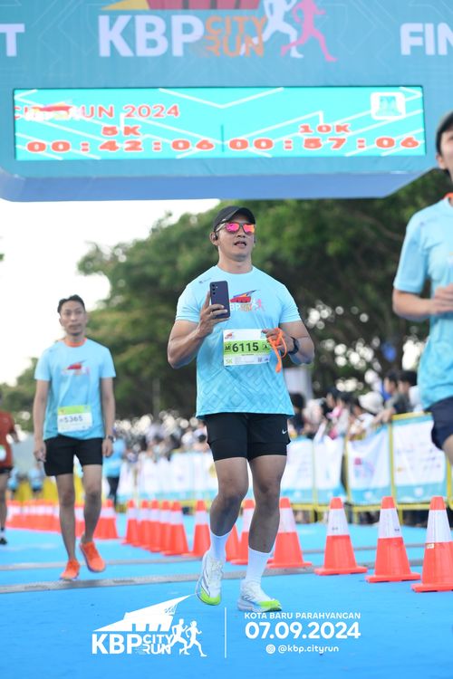 Race photo from KBP City Run 2024