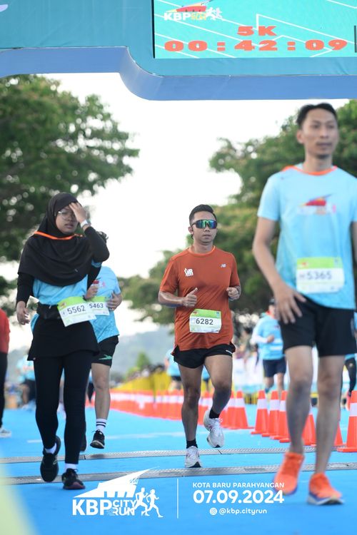 Race photo from KBP City Run 2024