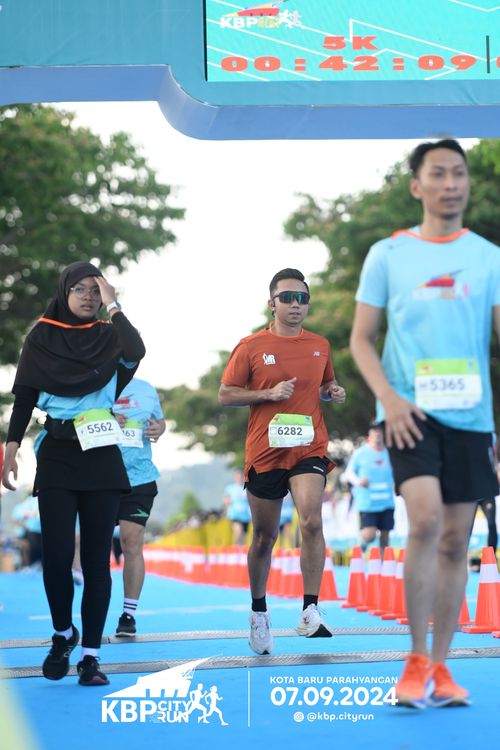 Race photo from KBP City Run 2024