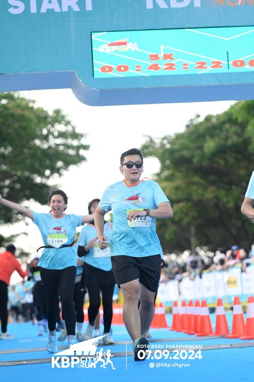 Race photo from KBP City Run 2024