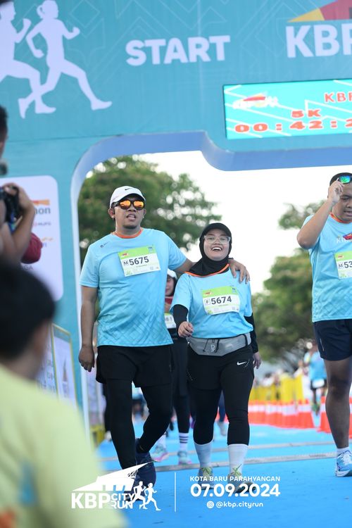 Race photo from KBP City Run 2024