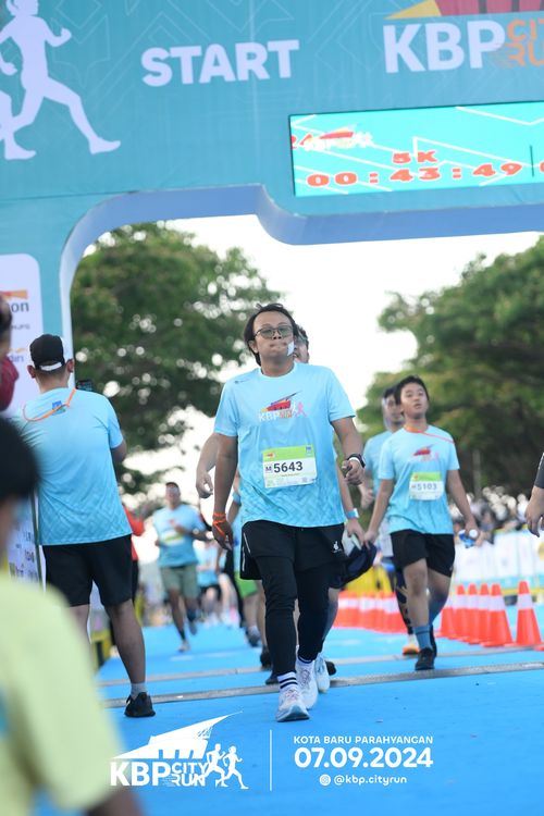 Race photo from KBP City Run 2024