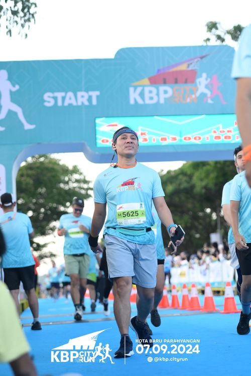 Race photo from KBP City Run 2024