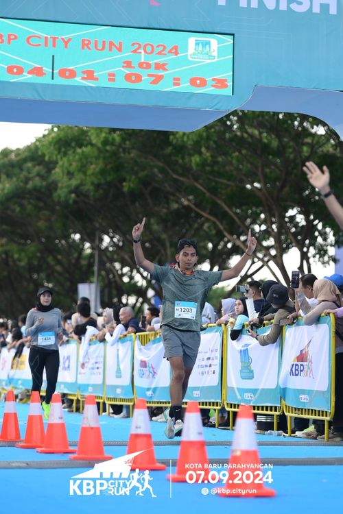 Race photo from KBP City Run 2024
