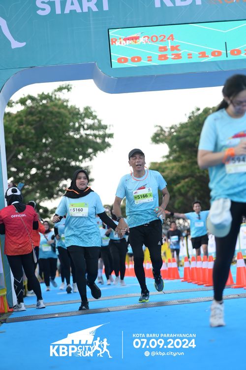 Race photo from KBP City Run 2024