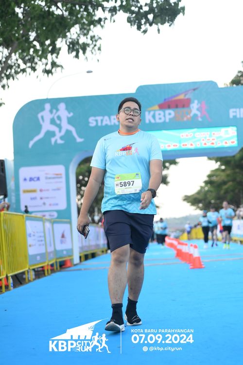 Race photo from KBP City Run 2024