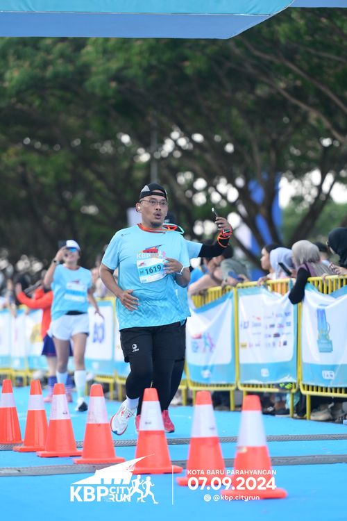 Race photo from KBP City Run 2024
