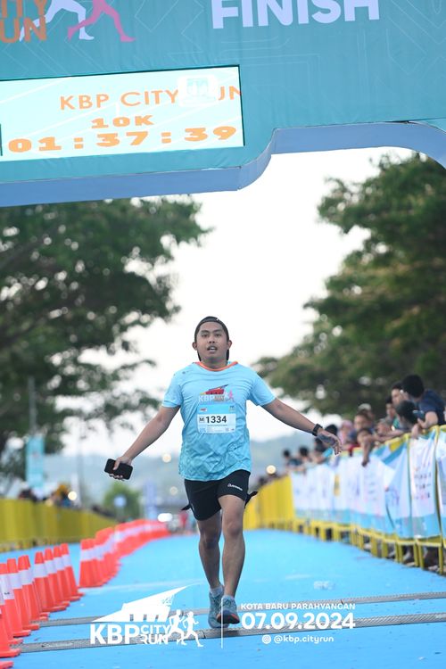 Race photo from KBP City Run 2024