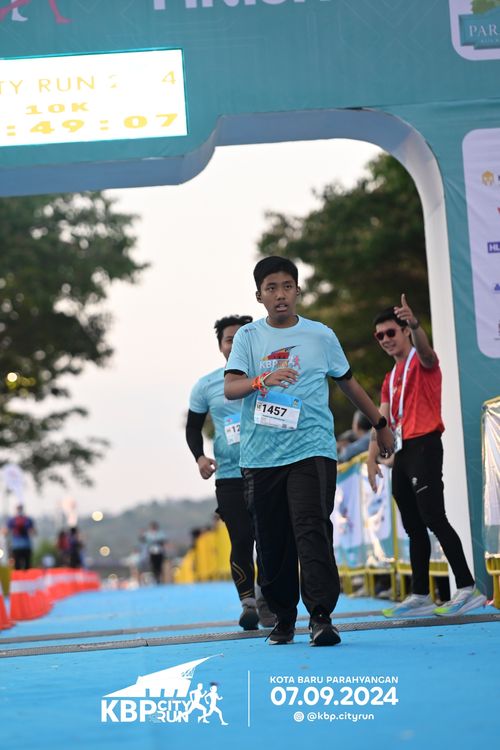 Race photo from KBP City Run 2024