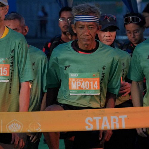 Race photo from BAUR RUN 2025