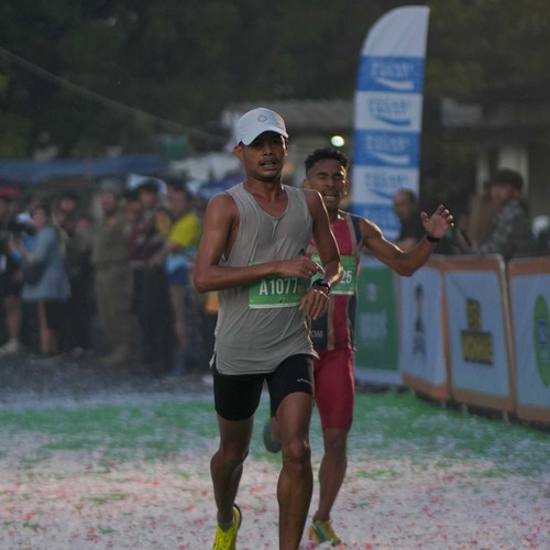 Race photo from BAUR RUN 2025