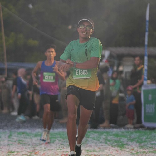 Race photo from BAUR RUN 2025