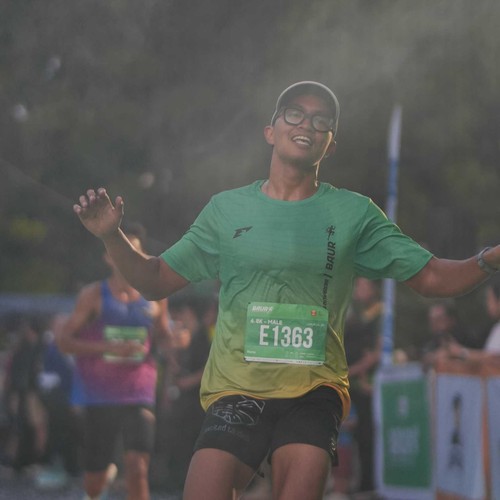 Race photo from BAUR RUN 2025