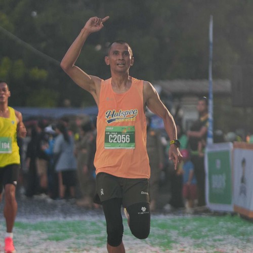 Race photo from BAUR RUN 2025
