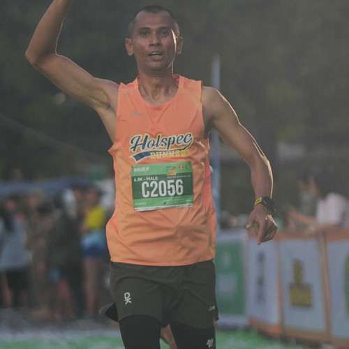 Race photo from BAUR RUN 2025