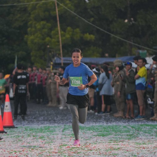Race photo from BAUR RUN 2025