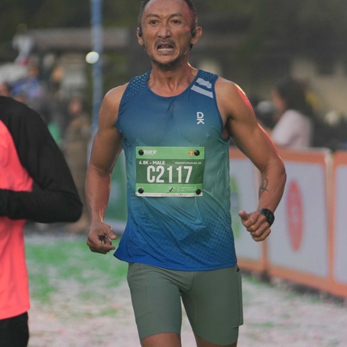 Race photo from BAUR RUN 2025