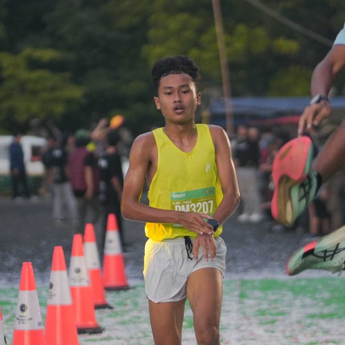 Race photo from BAUR RUN 2025