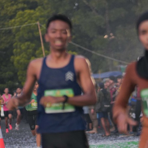 Race photo from BAUR RUN 2025