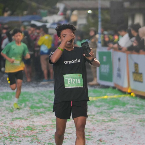 Race photo from BAUR RUN 2025