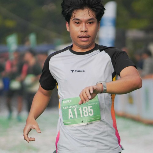 Race photo from BAUR RUN 2025