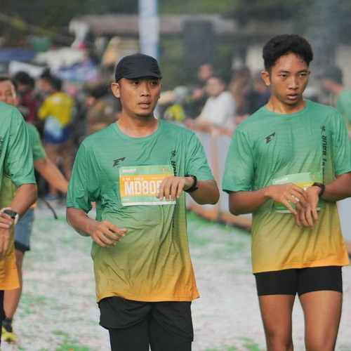 Race photo from BAUR RUN 2025