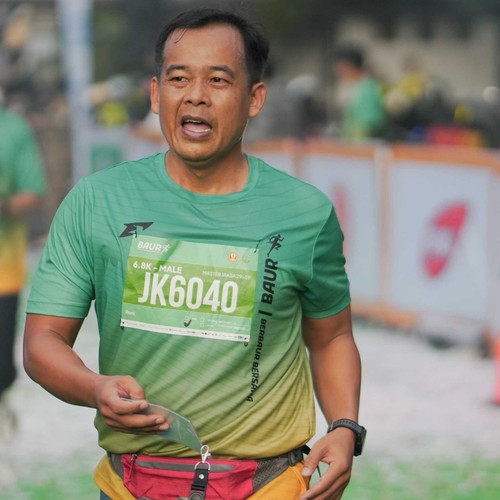 Race photo from BAUR RUN 2025