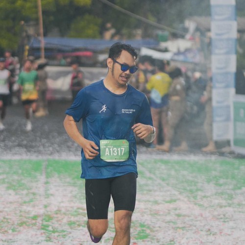 Race photo from BAUR RUN 2025