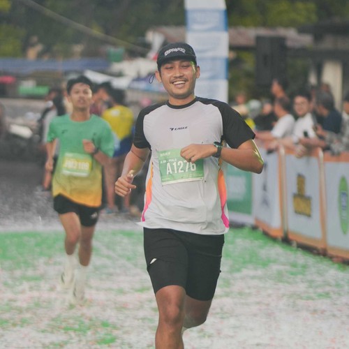 Race photo from BAUR RUN 2025