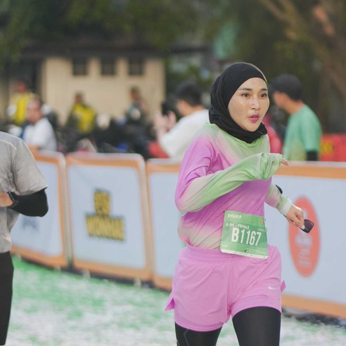 Race photo from BAUR RUN 2025