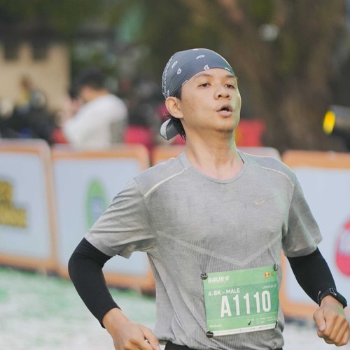 Race photo from BAUR RUN 2025