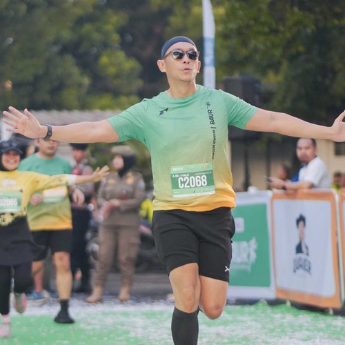 Race photo from BAUR RUN 2025