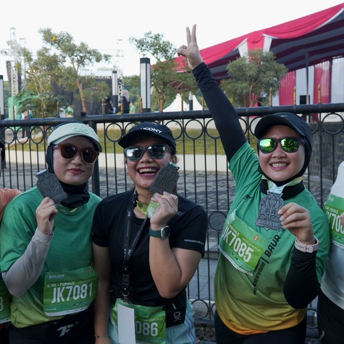 Race photo from BAUR RUN 2025