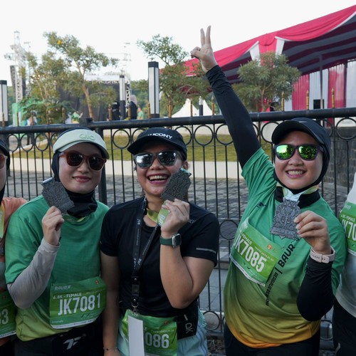 Race photo from BAUR RUN 2025