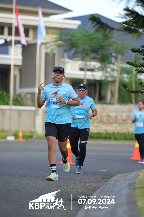 Race photo from KBP City Run 2024