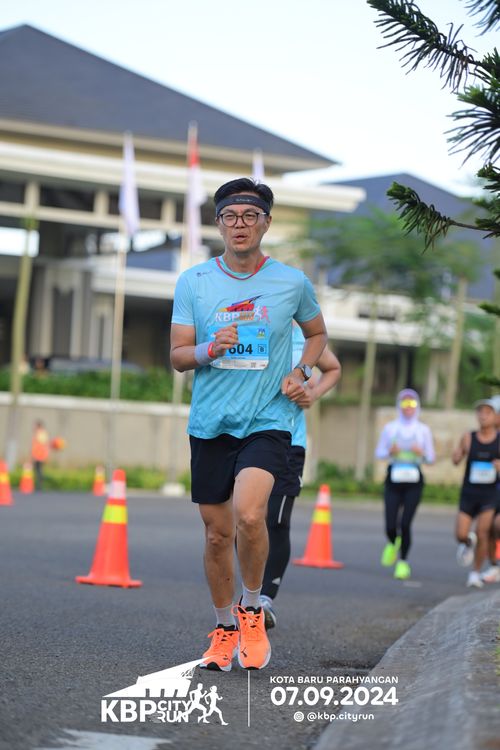 Race photo from KBP City Run 2024
