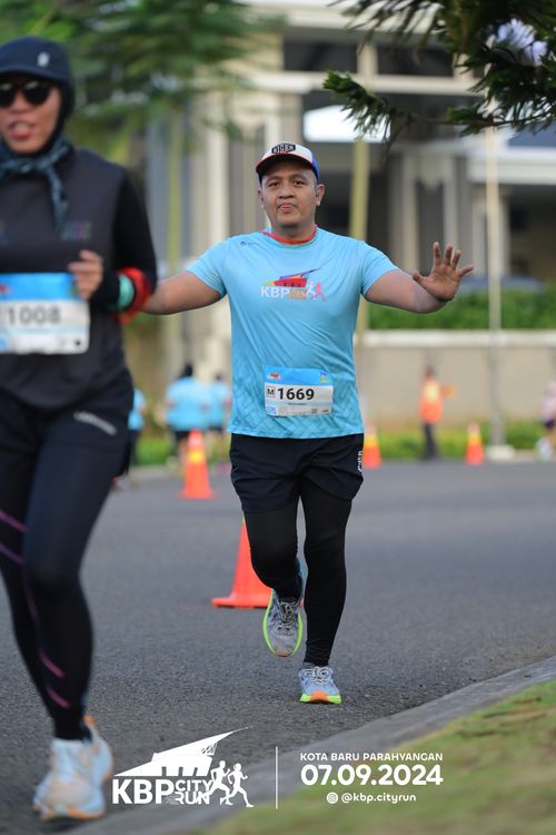 Race photo from KBP City Run 2024